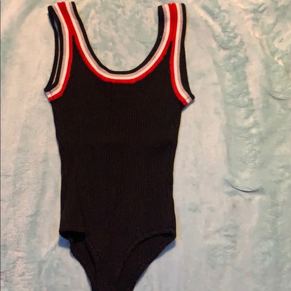 Kendall and Kylie bodysuit - Picture 2 of 2